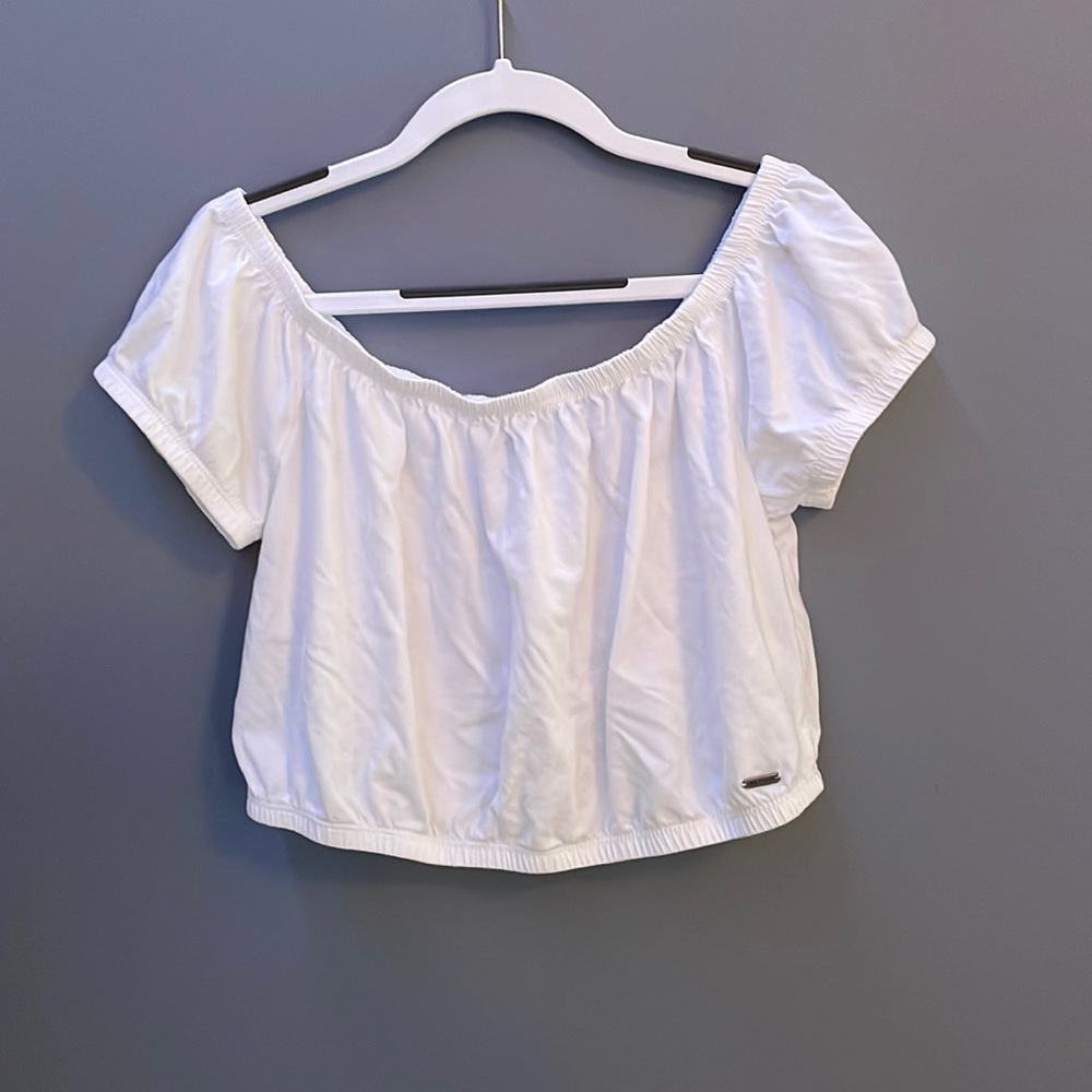 Hollister shirt size S